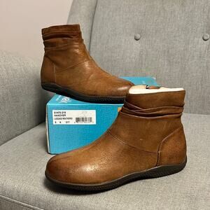 Softwalk Hanover Luggage Weathered brown zipper ankle boot New size 6 Narrow